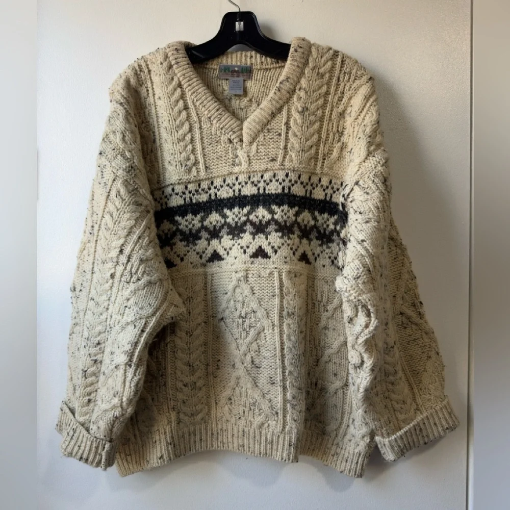 EMS Men’s Vintage V-Neck Sweater Sz M